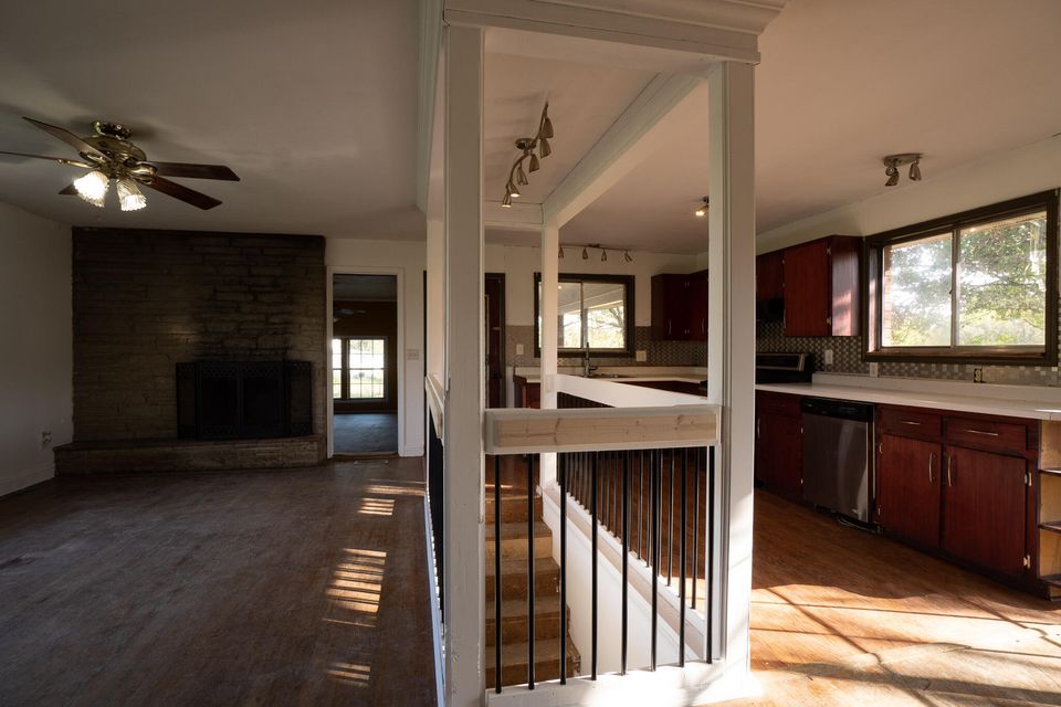 Photo #11: 2815 Ottway Road