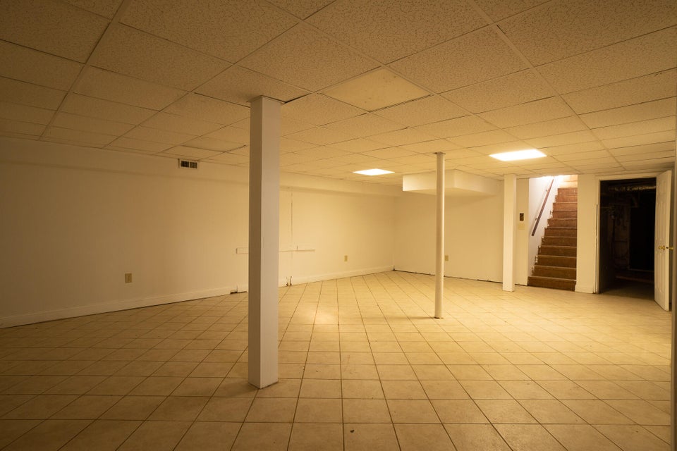 Photo #23: 2815 Ottway Road