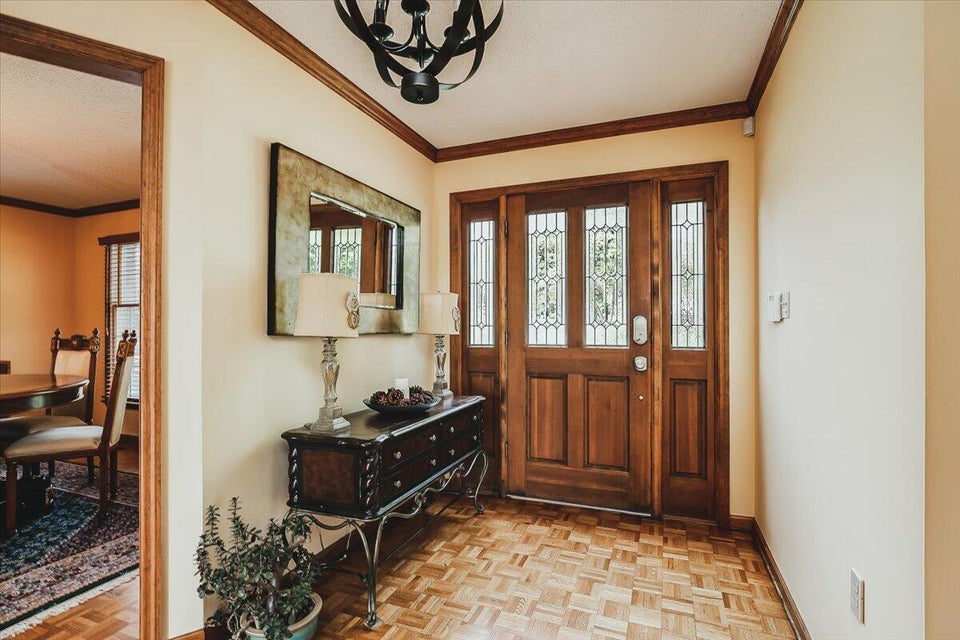 Photo #9: 6 Pine Timbers Court