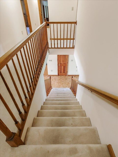 Photo #22: 6 Pine Timbers Court