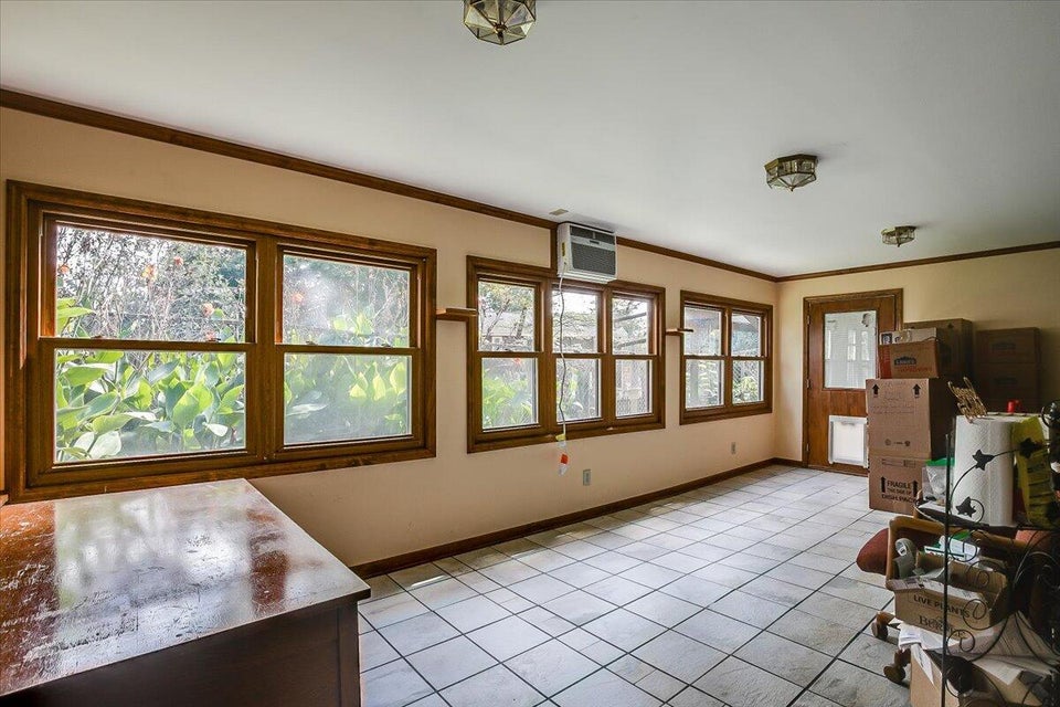 Photo #36: 6 Pine Timbers Court