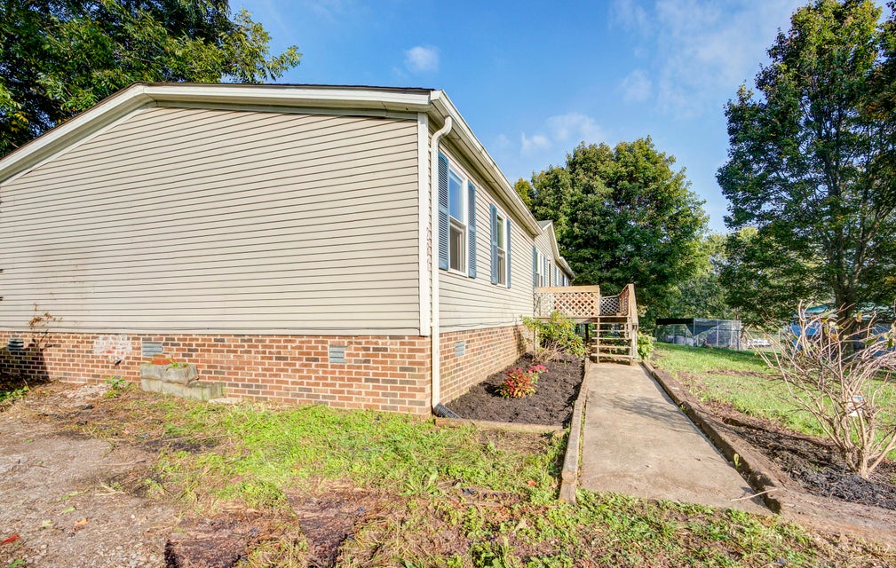 Photo #27: 281 Telford Road