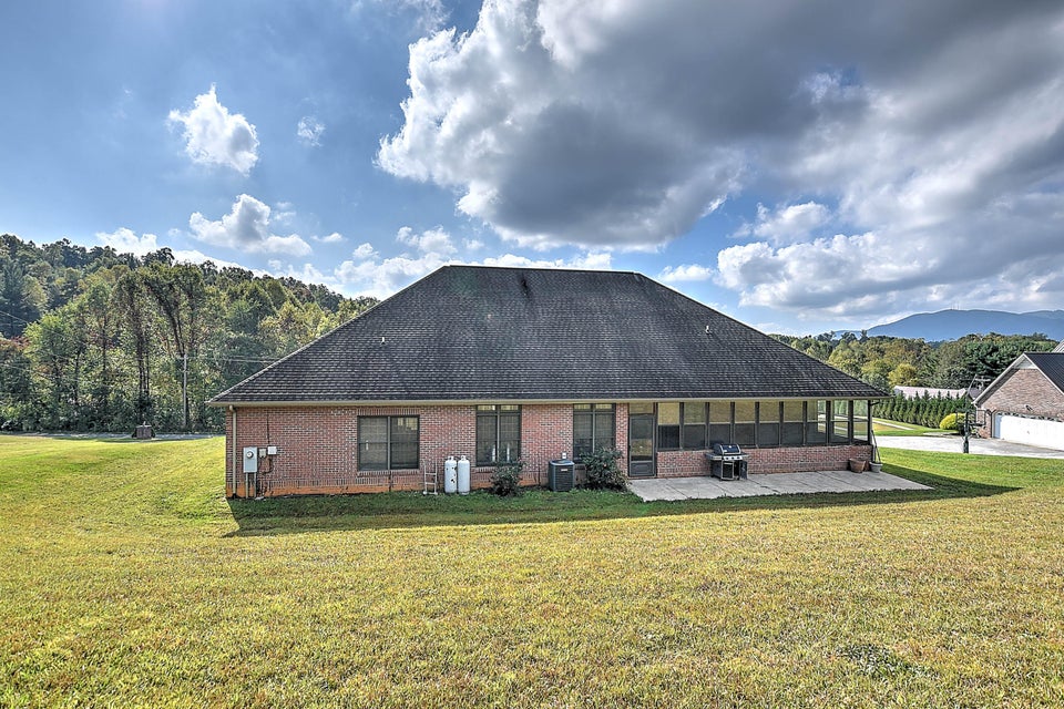 Photo #50: 2175 Dave Buck Road