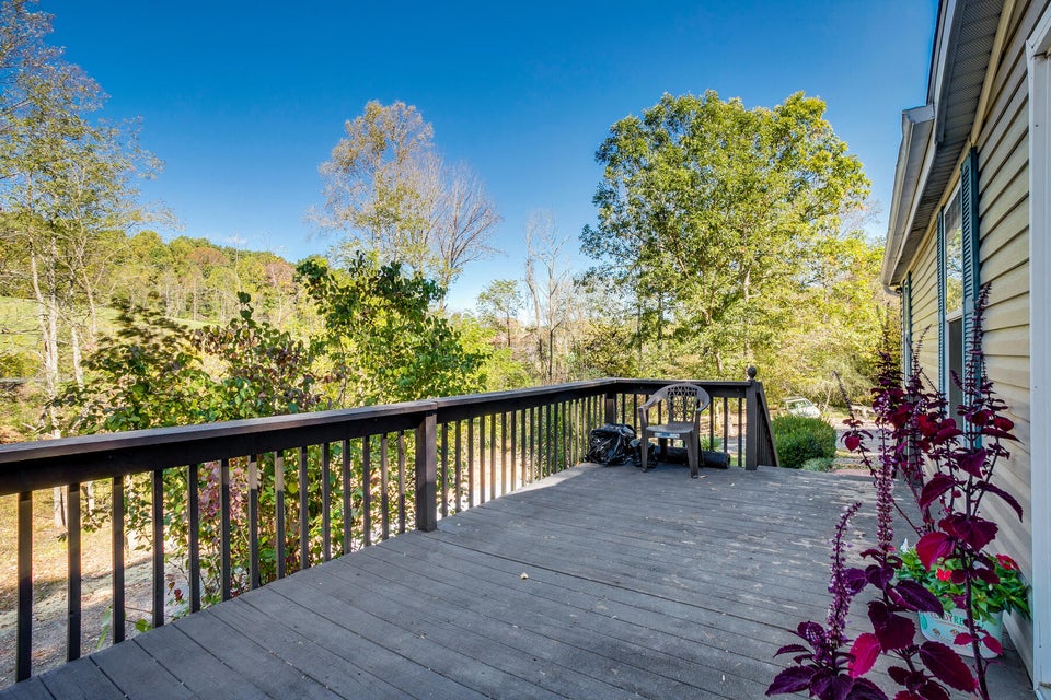 Photo #8: 106 Aa Deakins Road
