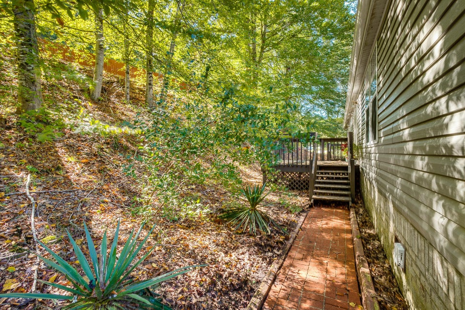 Photo #34: 106 Aa Deakins Road