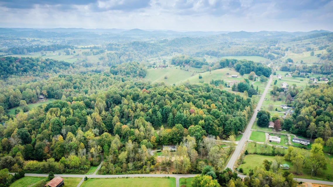 Photo #41: 106 Aa Deakins Road