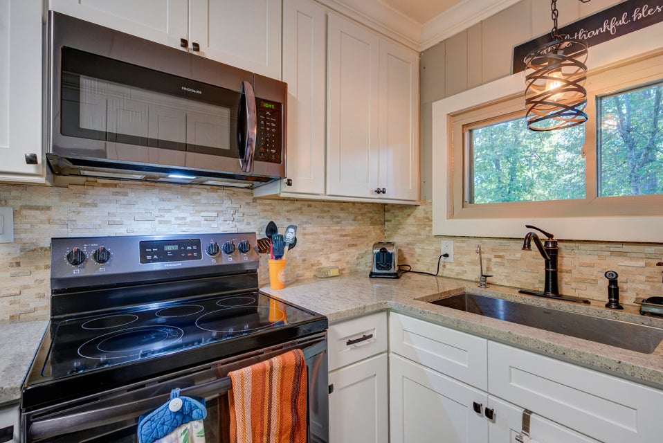 Photo #13: 1758 Holston Drive