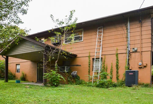 Photo #9: 1820 Duke Street