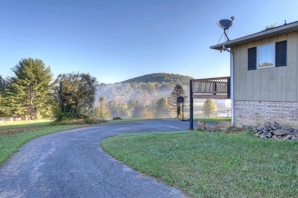 Photo #49: 252 Kinchloe Mill Road