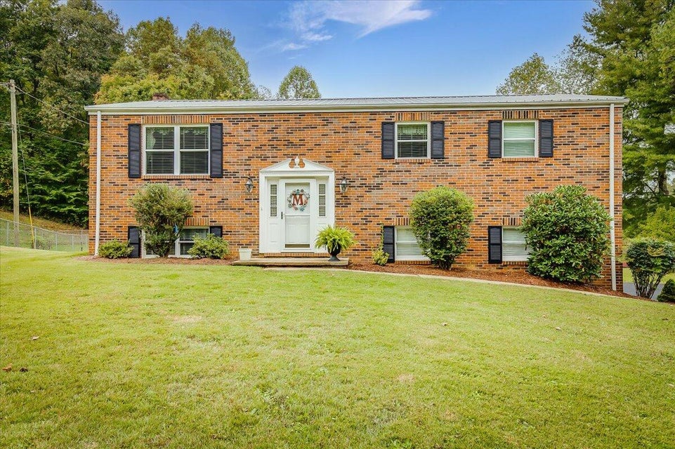 Photo #2: 116 Regency Drive