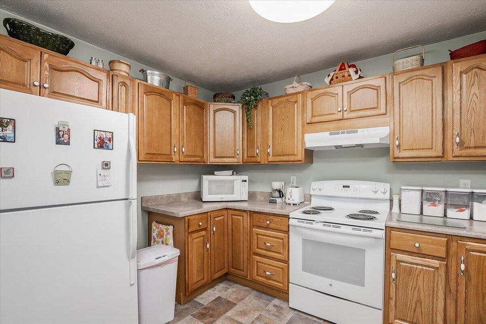 Photo #15: 116 Regency Drive