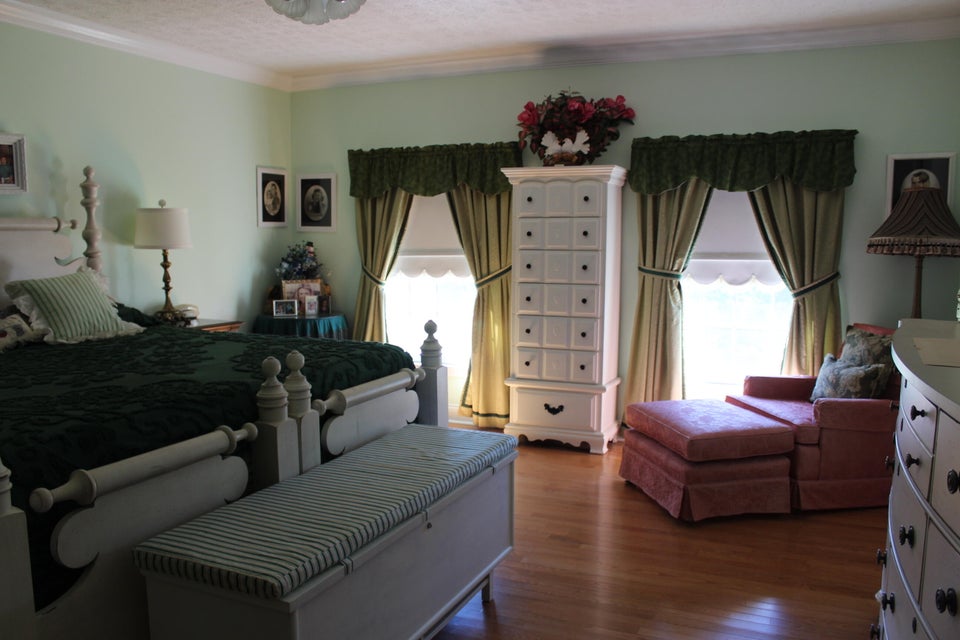 Photo #28: 136 Clarksdale Circle