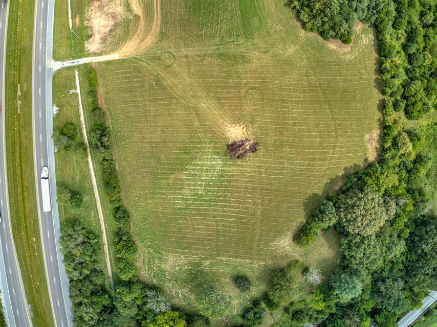 Photo #3: Lt 20r Andrew Johnson Highway