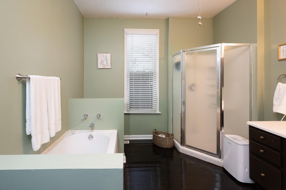 Photo #10: 617 Ash Street