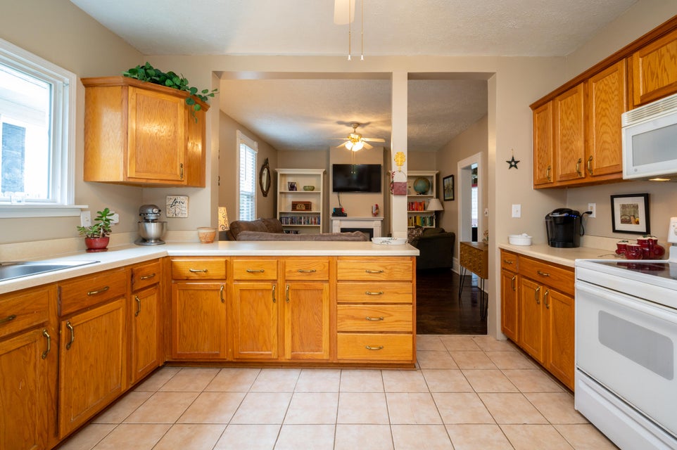 Photo #18: 617 Ash Street