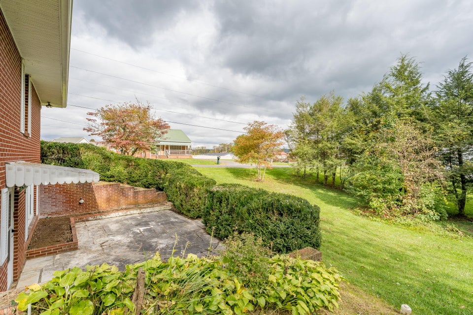 Photo #16: 713 Strawberry Lane