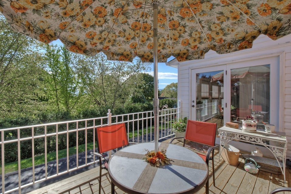 Photo #18: 112 Barberry Road