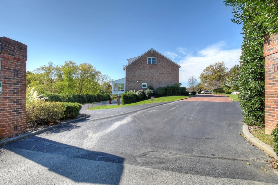 Photo #36: 112 Barberry Road