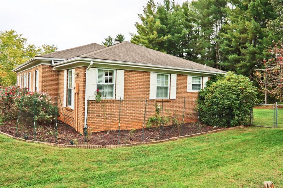 Photo #7: 1204 Poplar Court
