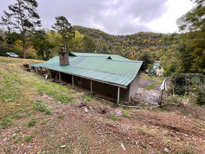 Photo #7: 413 Lakemont Drive
