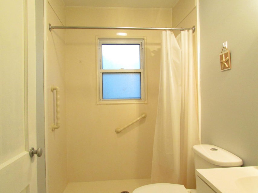 Photo #16: 240 Crockett Street
