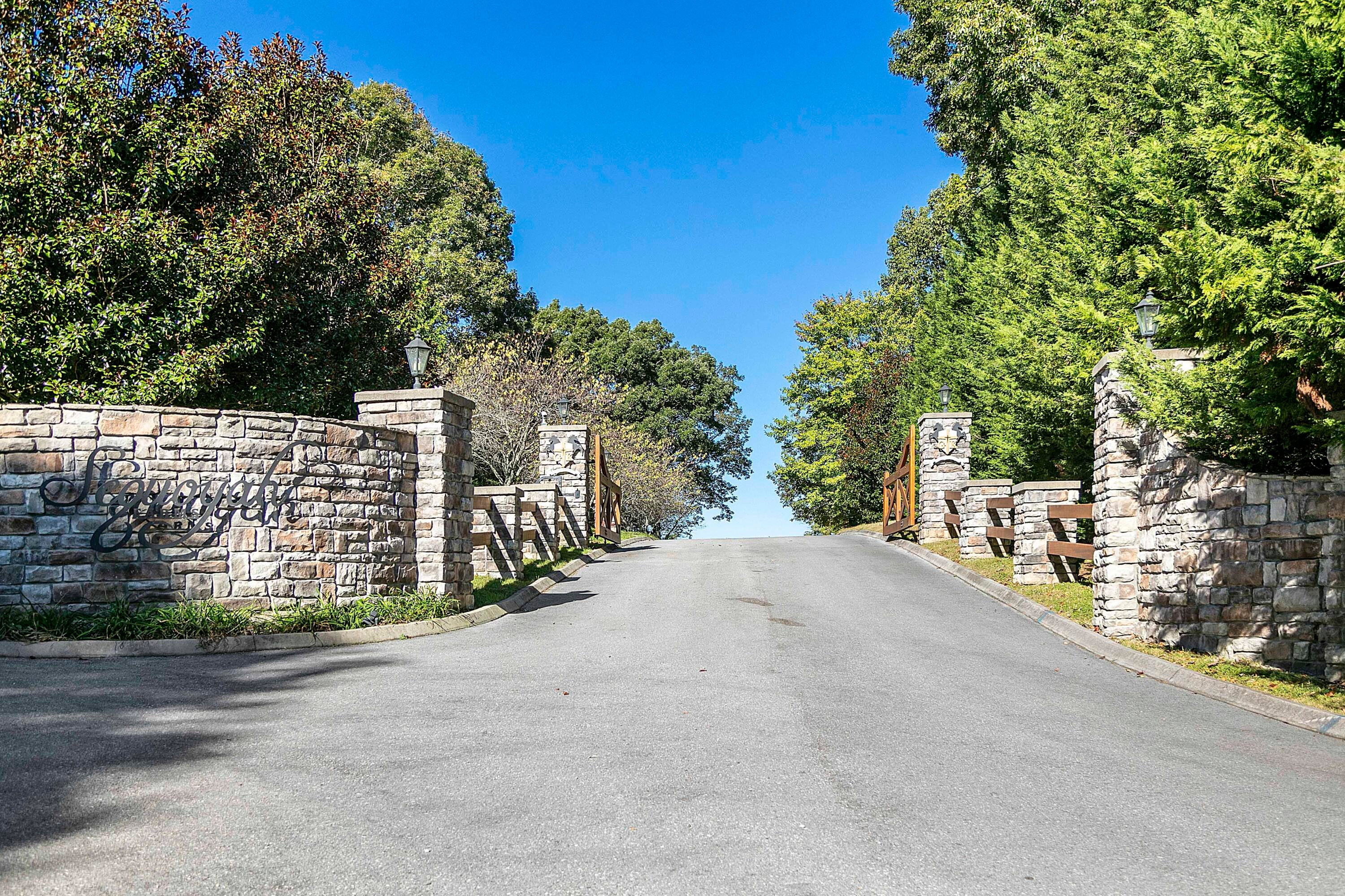 Photo #2: 222 Stooksbury Lane