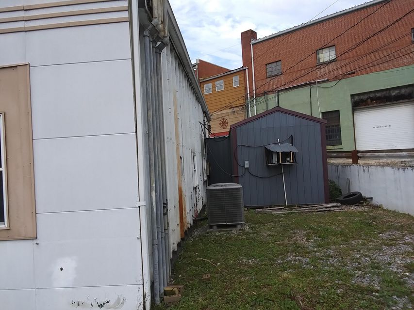 Photo #7: 744 Kane Street