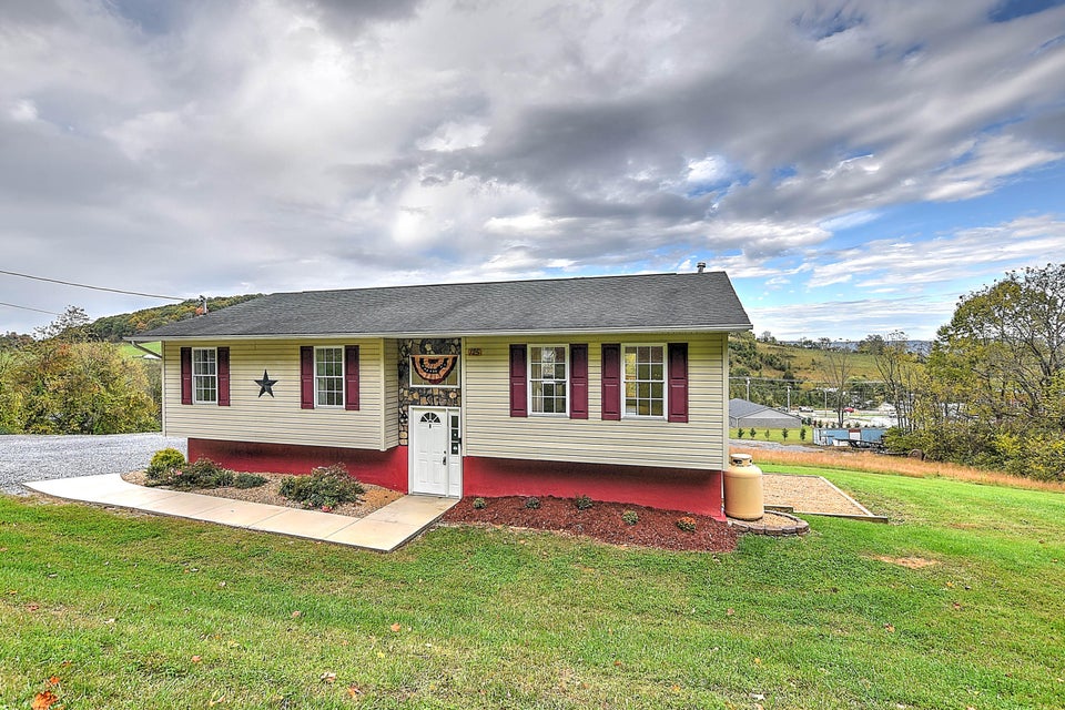 Photo #5: 125 Whitlock Drive