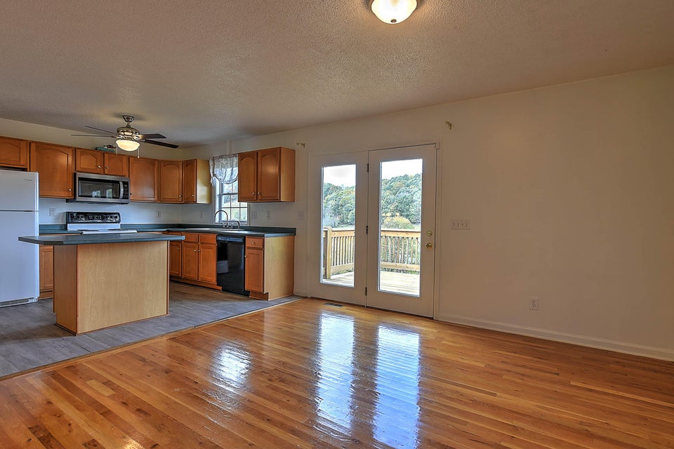 Photo #15: 125 Whitlock Drive