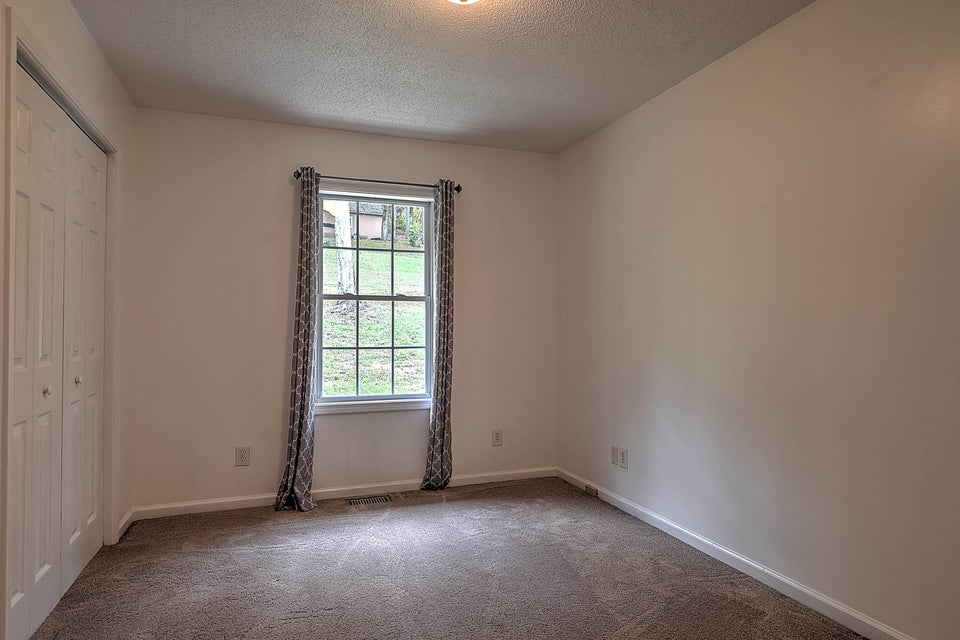 Photo #44: 125 Whitlock Drive