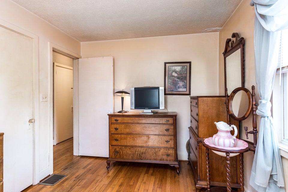 Photo #15: 1015 7th Street