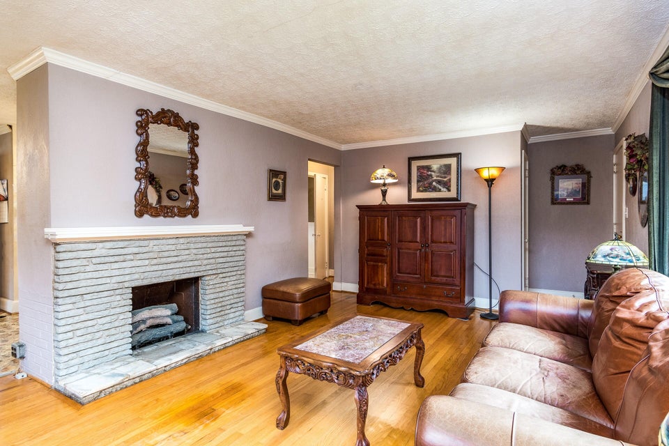 Photo #4: 1015 7th Street