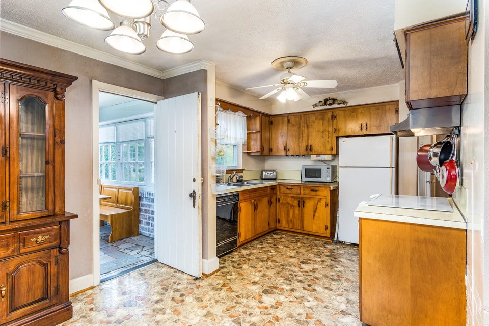 Photo #7: 1015 7th Street