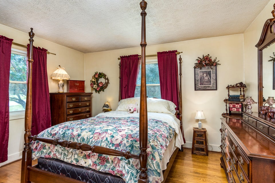 Photo #12: 1015 7th Street