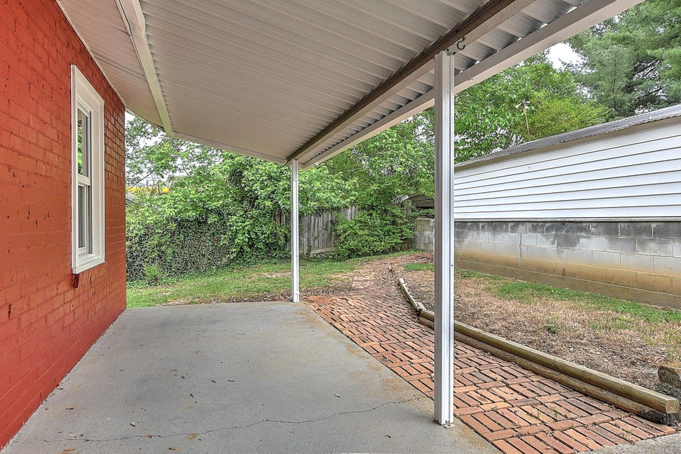 Photo #26: 1521 Lynn Garden Drive