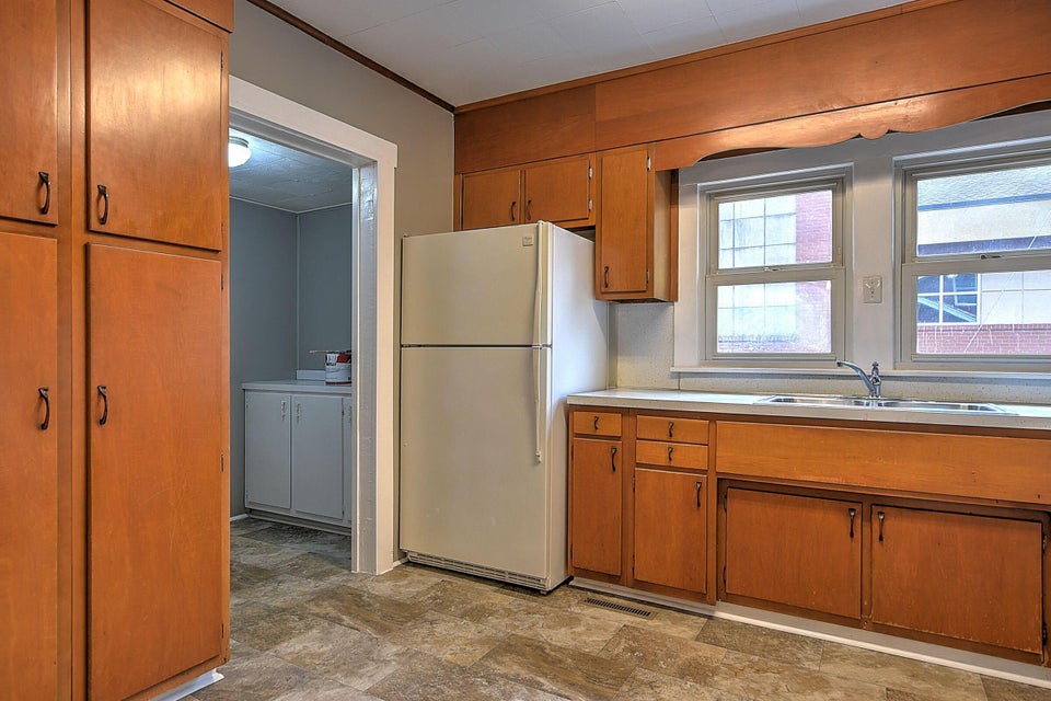 Photo #4: 1521 Lynn Garden Drive