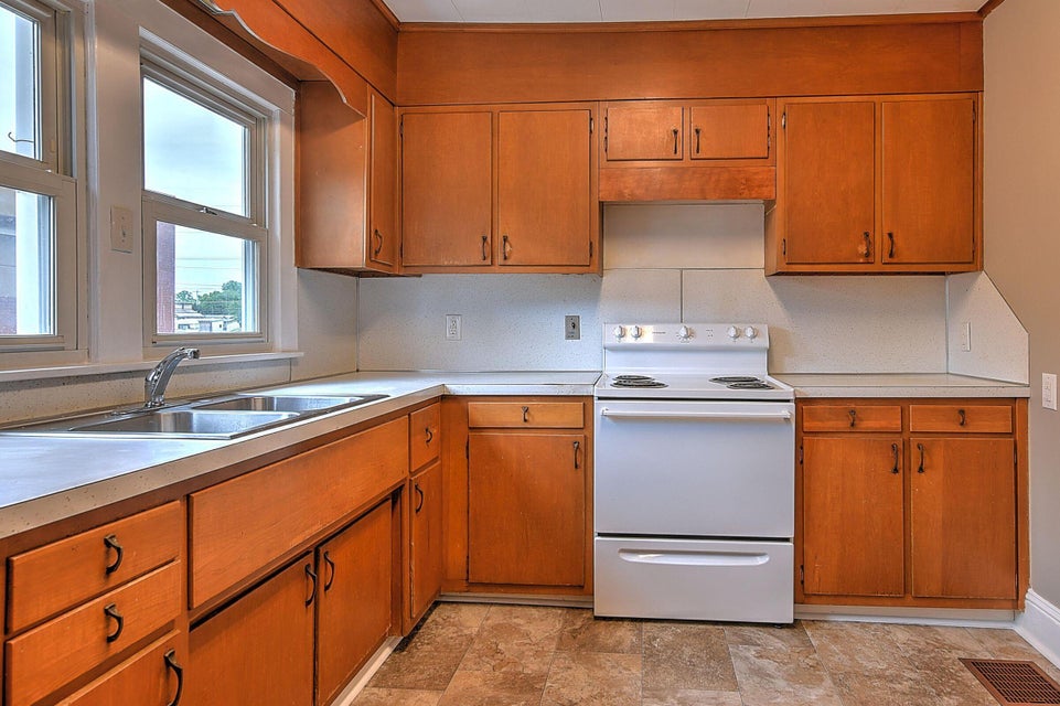 Photo #2: 1521 Lynn Garden Drive
