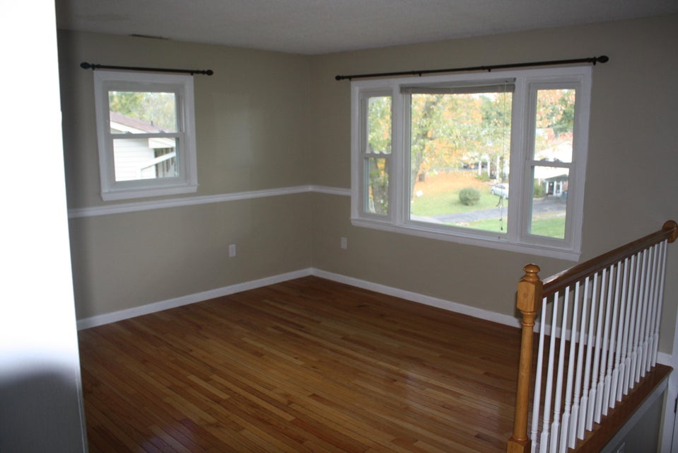 Photo #5: 220 Norwood Dr