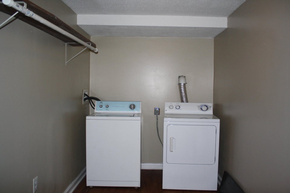 Photo #48: 220 Norwood Dr