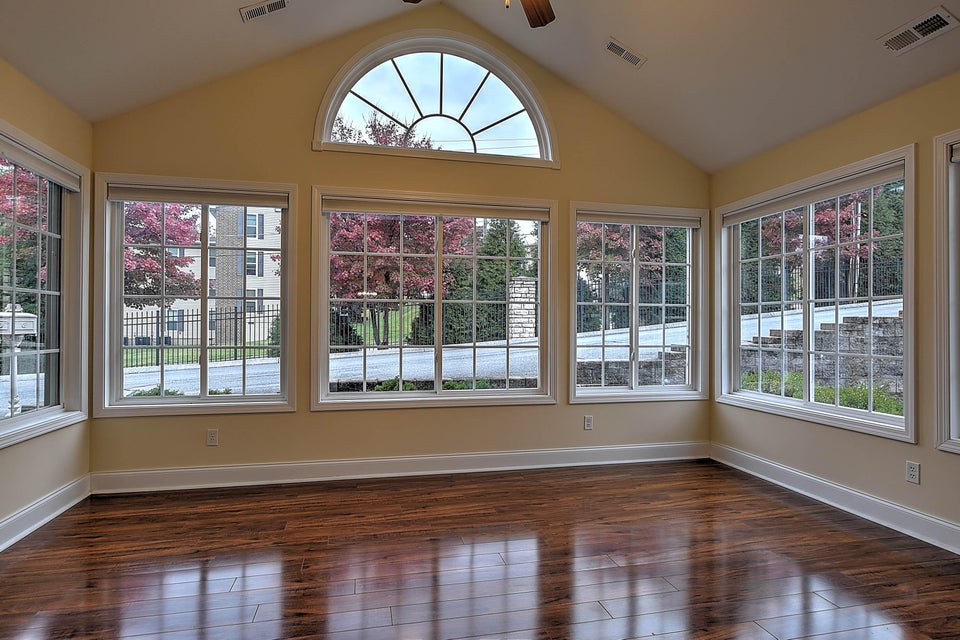 Photo #3: 1416 Fountain Lane
