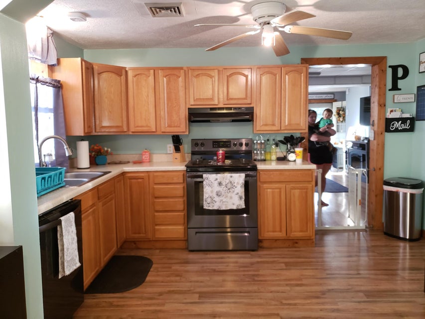 Photo #5: 598 Norfolk Street