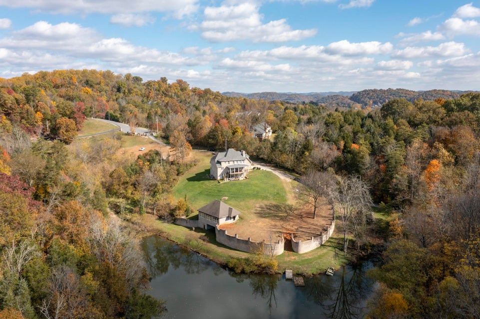Photo #11: 320 Southwood Drive