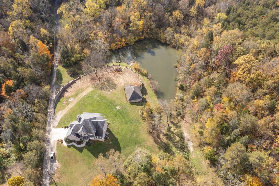 Photo #18: 320 Southwood Drive