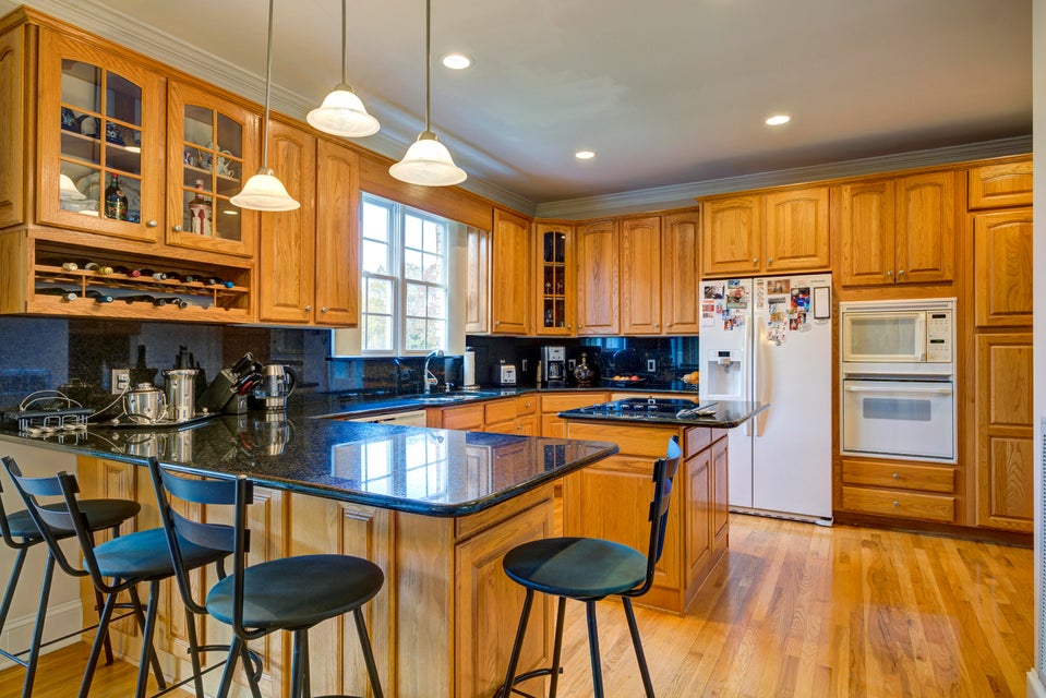 Photo #30: 320 Southwood Drive