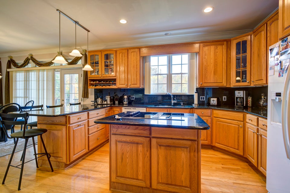 Photo #31: 320 Southwood Drive