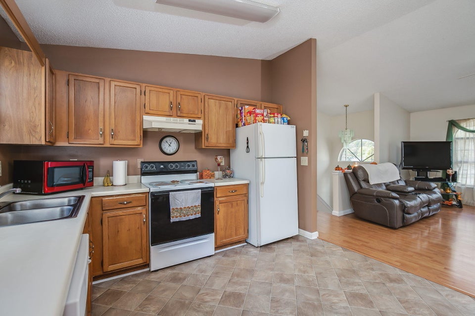 Photo #11: 550 Oak Grove Road