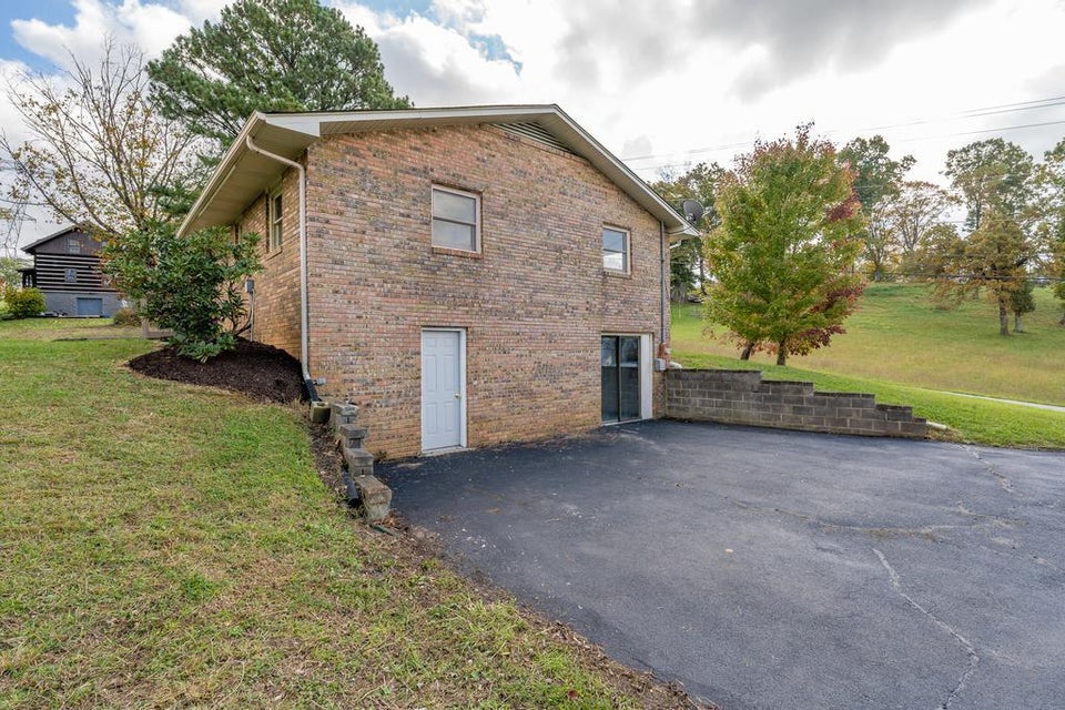 Photo #13: 110 Winchester Drive