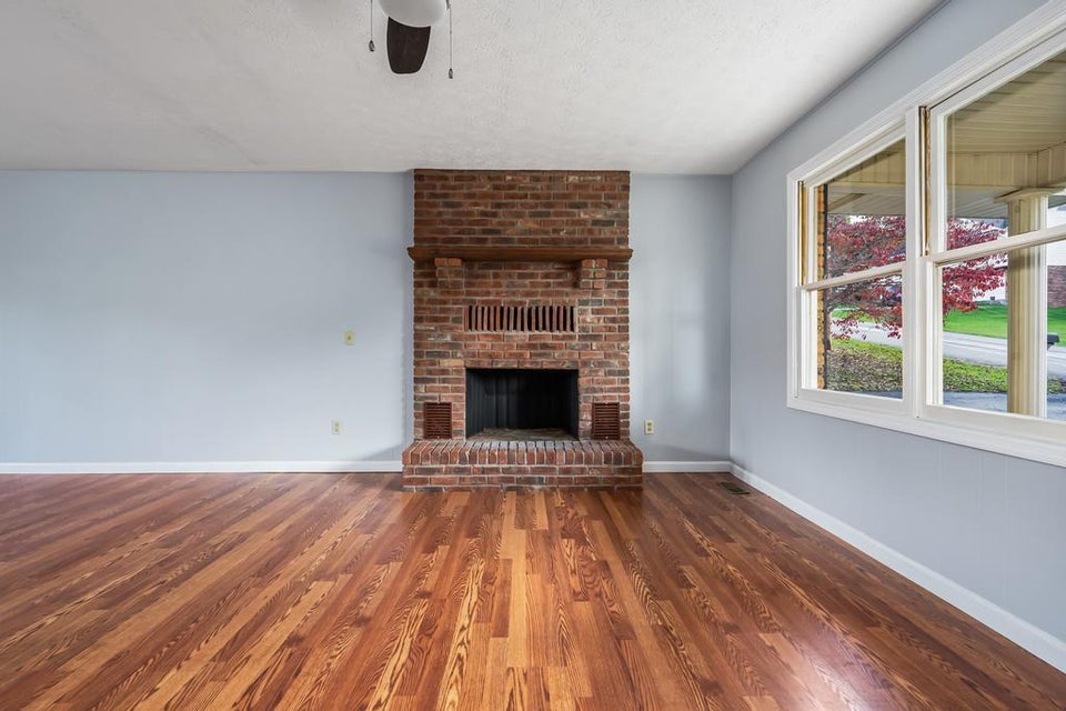 Photo #18: 110 Winchester Drive