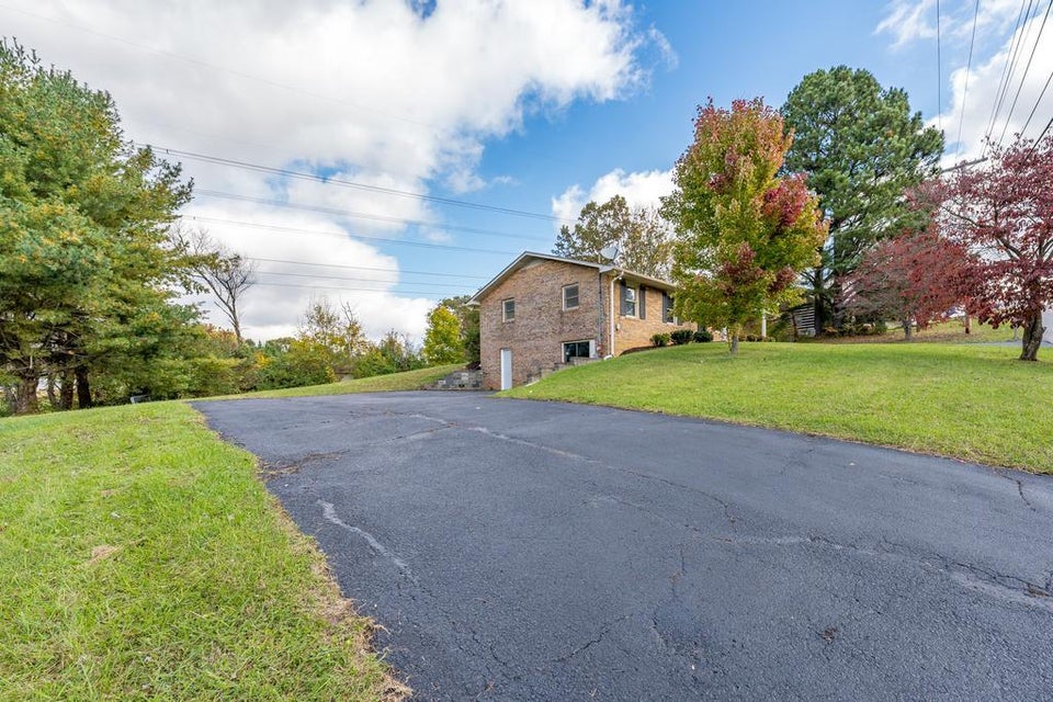 Photo #17: 110 Winchester Drive