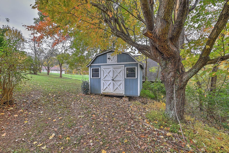 Photo #34: 4728 Edens View Road